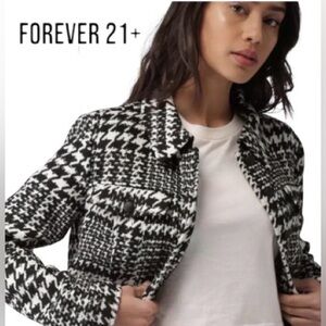 3X Plus Size Gorgeous Houndstooth Cropped Jacket from FOREVER 21+